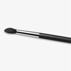 MAC 240S Large Tapered Blending Brush